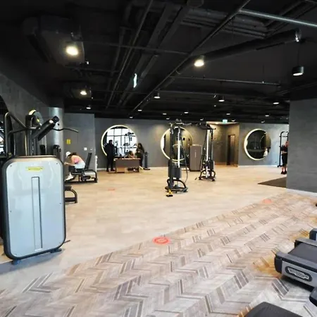 Apartamento Cozy Bright Studio! Parkinggympool Access! #374 Estambul