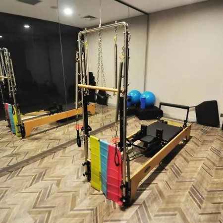 Apartamento Cozy Bright Studio! Parkinggympool Access! #374 *
