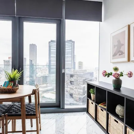 Cozy Bright Studio! Parkinggympool Access! #374 *