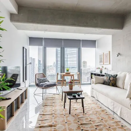 Cozy Bright Studio! Parkinggympool Access! #374