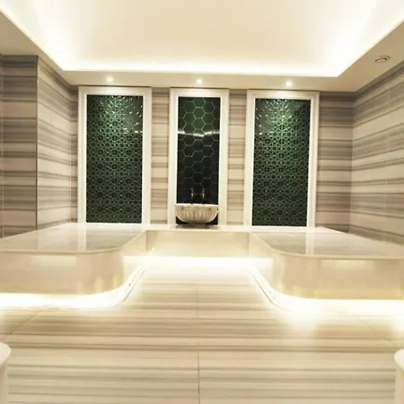 Cozy Bright Studio! Parkinggympool Access! #374