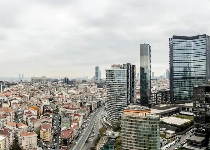 Cozy Bright Studio! Parkinggympool Access! #374 伊斯坦布尔