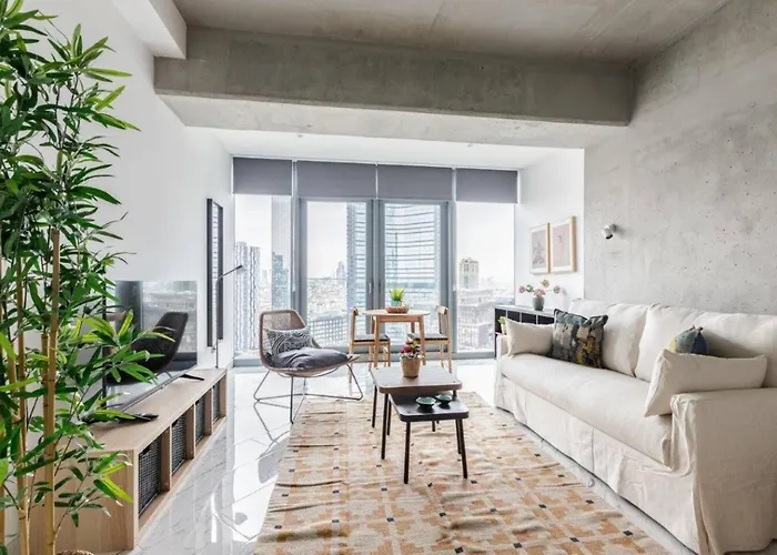 Cozy Bright Studio! Parkinggympool Access! #374