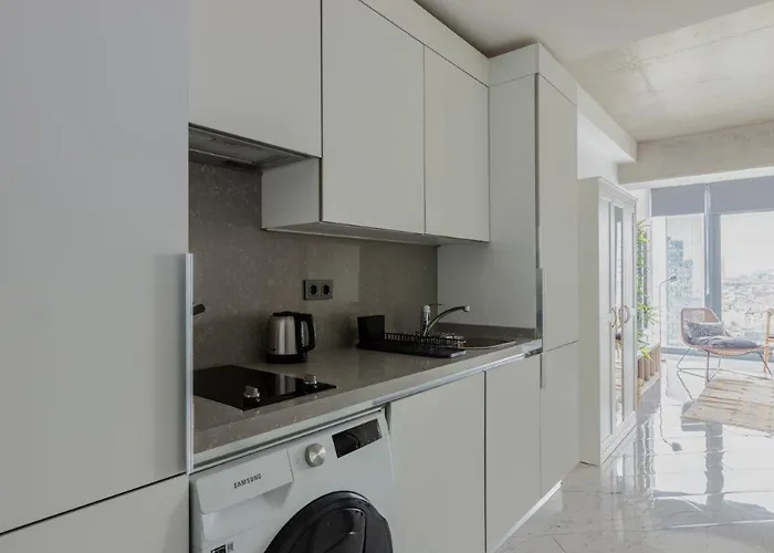 Cozy Bright Studio! Parkinggympool Access! #374 * Κωνσταντινούπολη