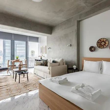 Cozy Bright Studio! Parkinggympool Access! #374 *