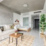 Cozy Bright Studio! Parkinggympool Access! #374 Apartmán